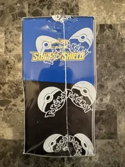 Pokemon Sword And Shield Base Elite Trainer Box Brand New/Factory Sealed - Image 5