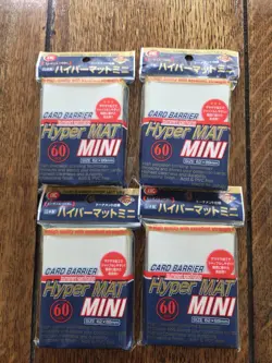 4 x KMC MINI HYPER WHITE Card Barrier Protector Sleeves 62x89 mm - Image 1