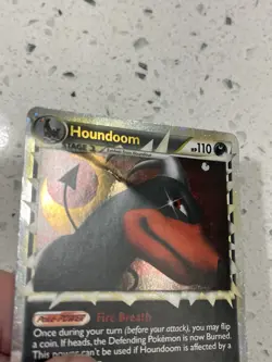 DAMAGED Pokemon TCG Houndoom Holo Stage 1 Beast 2010 Set 82/90 DMG - Image 3