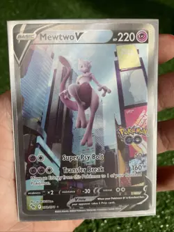 Pokemon Go Mewtwo v Alternate Full Art Holo Excellent Condition. - Image 2