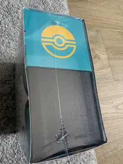 Pokemon Ascended Hero’s Elite Trainer Box Pokemon Center Exclusive - Image 2