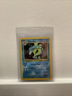 Gyarados 006/102 Base Set Holographic. Original 151 Pokemon. - Image 1