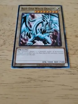 Blue-Eyes White Dragon RP01-EN001 Retro Pack (2020 Date Reprint) Unlimited - Image 4