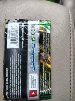 Nintendo Pokemon TCG Sword & Shield Evolving Skies Booster Pack 820650808777 - Image 2
