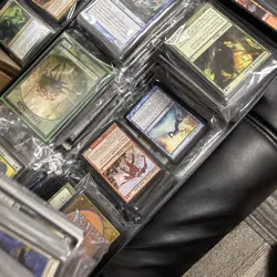 Magic The Gathering Collection - HOLOS, LEGENDARY, PLUS A TON OF BULK!!!🔥 - Image 3