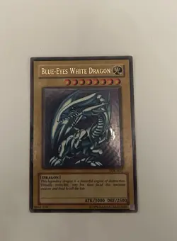 Yu-Gi-Oh! Blue-Eyes White Dragon SDK- E001 Ultra Rare - Image 1