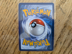 ASCENDED HEROES DELUXE PIN COLLECTION FIRST PARTNERS 3 PROMO CARDS & ENAMEL PIN - Image 4