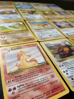 Vintage jungle Pokemon Cards Bundle x 25 Good Condition 1999 WOTC - Image 3