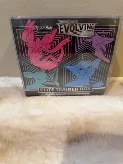Pokemon TCG Sword and Shield Evolving Skies Elite Trainer Box ETB Sealed - Image 1