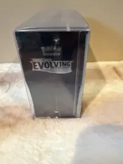 Pokemon TCG Sword and Shield Evolving Skies Elite Trainer Box ETB Sealed - Image 2