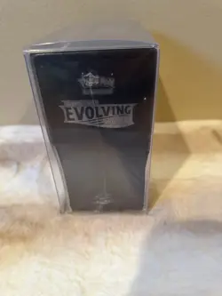Pokemon TCG Sword and Shield Evolving Skies Elite Trainer Box ETB Sealed - Image 4