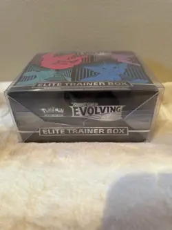 Pokemon TCG Sword and Shield Evolving Skies Elite Trainer Box ETB Sealed - Image 5