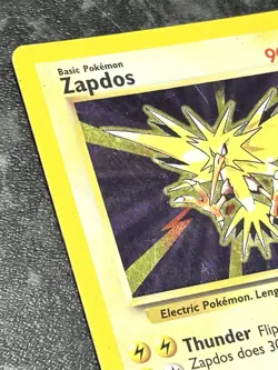 Pokemon TCG Zapdos Base Set Holo Unlimited Rare Card 16/102 - Image 4