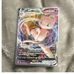Pokemon TCG Mew VMAX 114/264 Fusion Strike Ultra Rare Full Art Holo HP 310 - Image 1