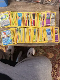Bulk Lot of Pokemon Cards Cards NM/M - Image 2