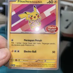 Pikachu Berkemeja Batik Promo Card 190/Sv-p mint Indonesian - Image 1