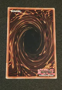 Yu-Gi-Oh! TCG Dark Magician SDY-006 Ultra Rare LP/MP - Image 2