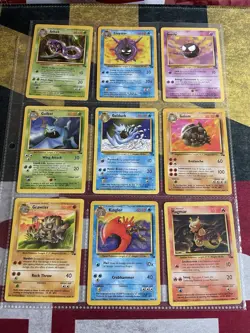 1999 Pokemon FOSSIL SET Unlimited Edition COMPLETE Uncommon/Common 32 Card Lot - Image 2