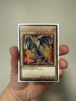 YUGIOH! Card TCG Red-Eyes Black Dragon MP22-EN267 Prismatic Secret Rare 1st Ed - Image 1