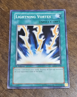 Lightning Vortex - SD5-EN030 - Common - 1st Edition - Image 1