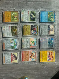 Lot of Pokemon Cards: 39 holo/reverse holo in 151 Arcanine + Omanyte tin - Image 3