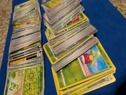 Random Pokemon Card Bulk lot 200 HOLO REVERSE HOLO ONLY NM Condition - Image 2