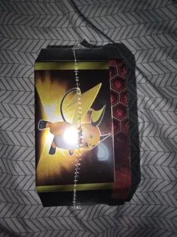 Pokemon TCG Hidden Fates Charizard GX Tin Factory Sealed - Image 4