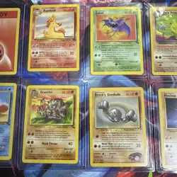 Pokemon Trading Card Game: 10 Card Bundle 28 (Mixed Languages/No Duplicates) - Image 3