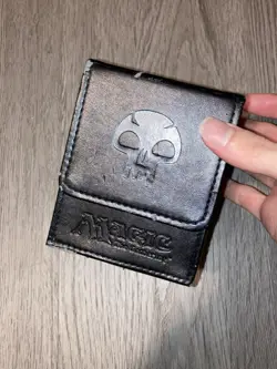 100+ Magic the Gathering Cards & Case - Image 3