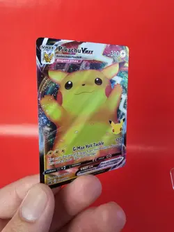 Pokemon Pikachu TCG VMAX SWSH062 Celebrations Full Art Black Star Promo NM - Image 4