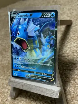Gyarados V 028/203 Pokemon Card Evolving Skies Ultra Rare Holo NM - Image 3