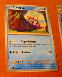 POKEMON FAILLE PARADOXE CARD CARTE SOVKIPOU 048/182 PAR FR JCC MINT - Image 1