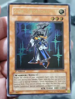 Yugioh Silent Swordsman LV3 RDS-EN009 Ultimate Rare 1st Edition NM - Image 1