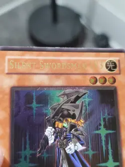 Yugioh Silent Swordsman LV3 RDS-EN009 Ultimate Rare 1st Edition NM - Image 3