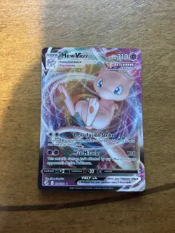 Mew VMAX 114/264 Fusion Strike Full Art Ultra Rare Holo Pokemon Card NM - Image 1