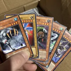 Yu-Gi-Oh Vintage Bulk Card Lot Primarily Vintage Commons And Rares With Some Mod - Image 3