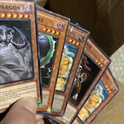Yu-Gi-Oh Vintage Bulk Card Lot Primarily Vintage Commons And Rares With Some Mod - Image 4