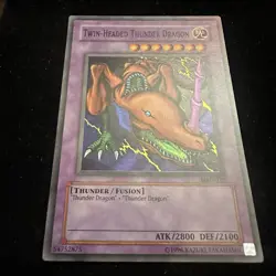 Yugioh Twin-Headed Thunder Dragon Metal Raiders MRD-120 Unlimited Super Rare HP - Image 2
