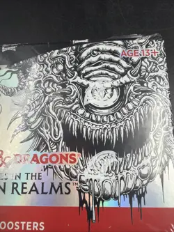Magic: The Gathering – D&D Adventures in the Forgotten Realms Collector Box - Image 2