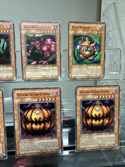 vintage yugioh labyrinth Cards (8 Cards Total) - Image 3