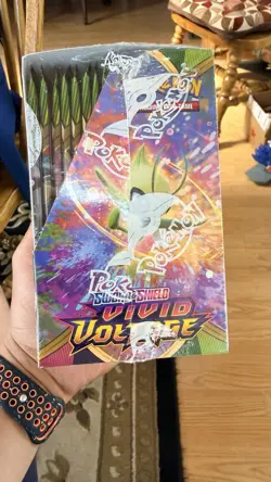 Pokemon TCG Sword & Shield Vivid Voltage Booster Box New Factory Sealed - Image 4