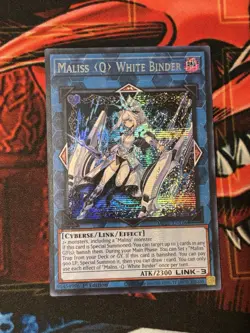 Yugioh! Maliss Q White Binder MP25-EN126 Prismatic Secret Rare 1st Ed NM - Image 1