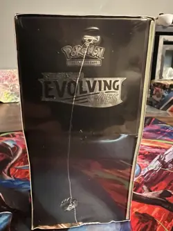 NEW / SEALED Evolving Skies ETB – Pokemon TCG - Image 2