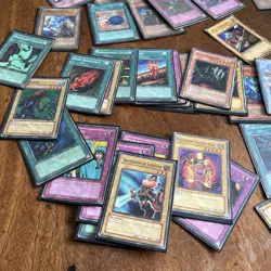 Yu-gi-oh / Yugioh Card Bundle - 1996 1st Edition Holo Common Sleeves - Image 2