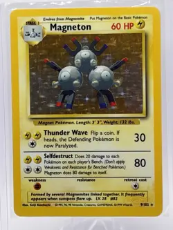 Pokemon TCG Magneton Base Set Holo 9/102 - Image 1