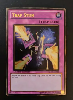 Near Mint Yugioh Trap Stun - GLD4-EN050 - Gold Rare - Limited Edition - Image 1