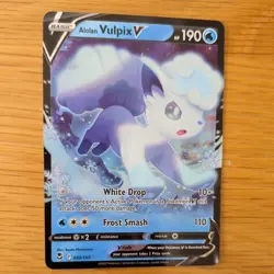 ALOLAN VULPIX V 033/195 POKEMON CARD (SILVER TEMPEST SET) HALF ART HOLO - Image 3