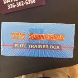 Pokemon Sword & Shield Elite Trainer Box [Zamazenta] - English - Image 4