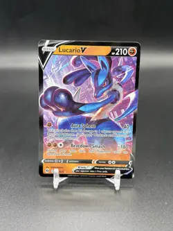 Pokemon Champion's Path - Lucario V 027/073 - Image 1