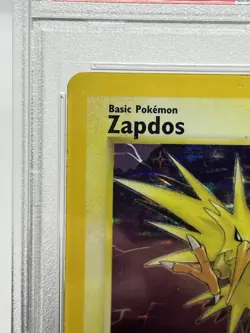 Pokemon TCG Zapdos 15/62 Fossil Holo Rare PSA 4 - Image 3